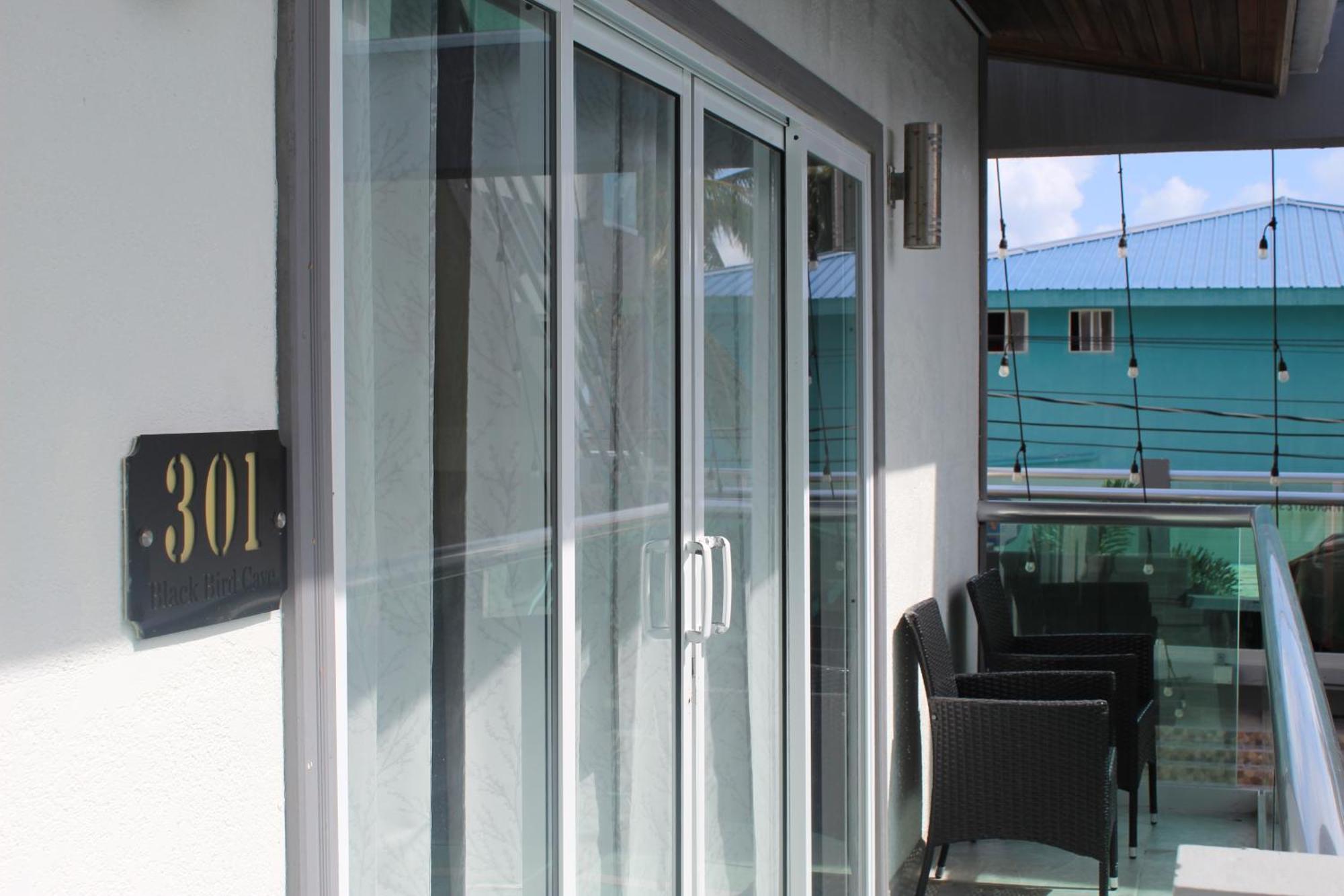 Barefoot Caye Caulker Hotel Bagian luar foto